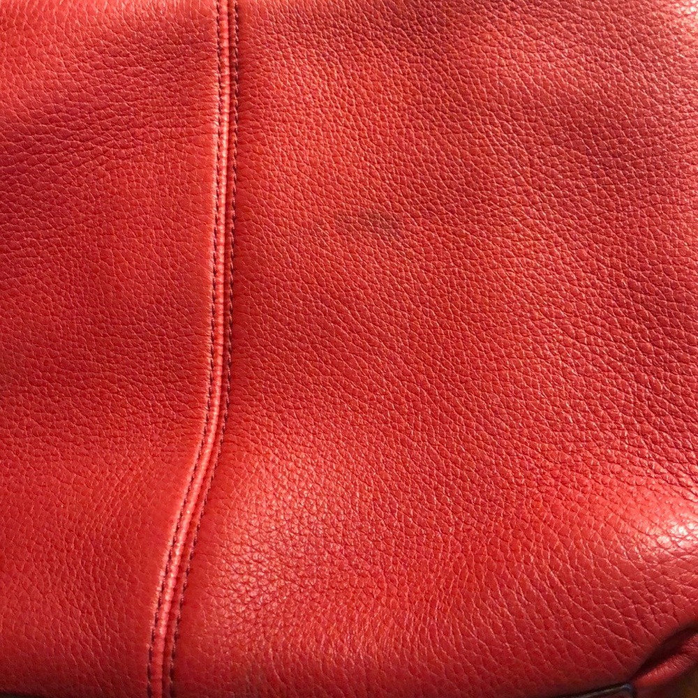Coach purse - Picture 4 of 4
